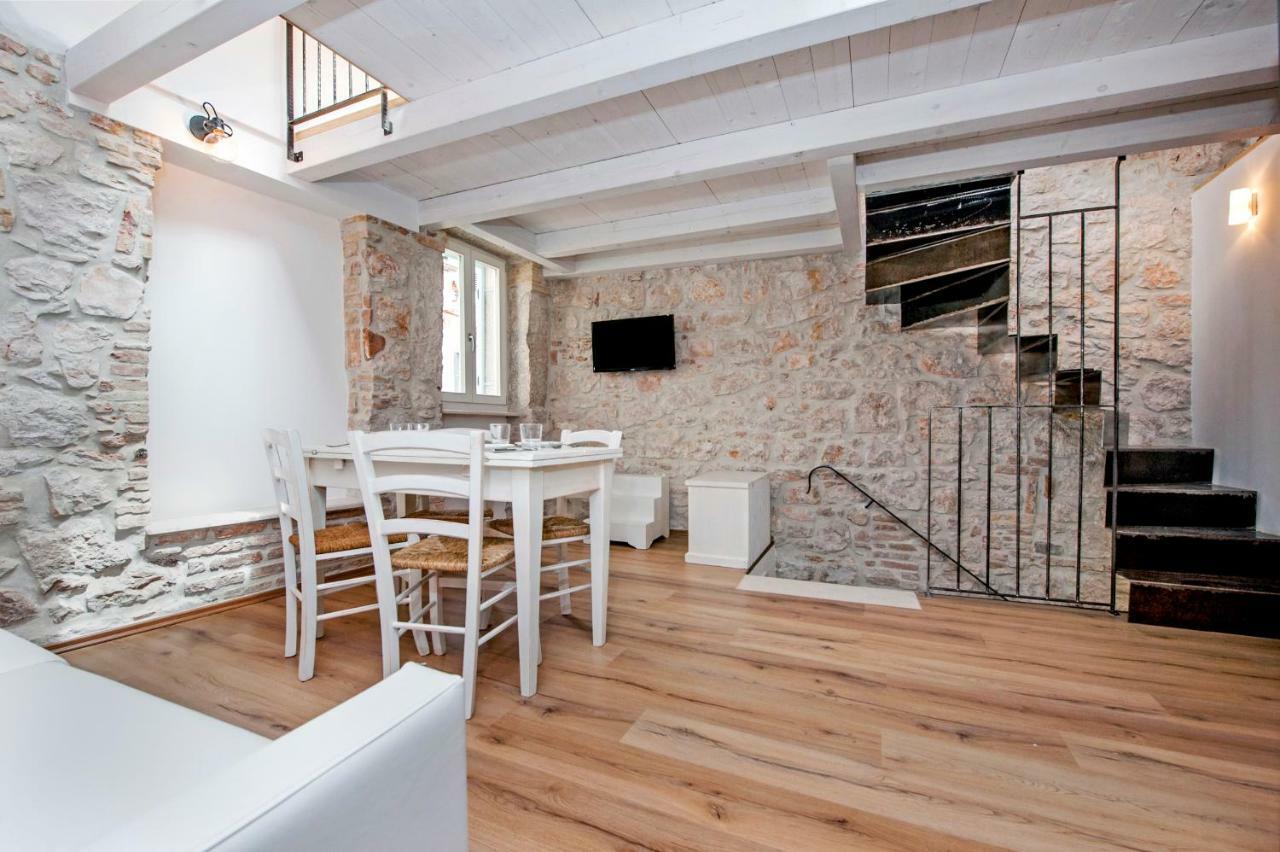 Apartments Casa Roccia Bianca Rovinj Extérieur photo