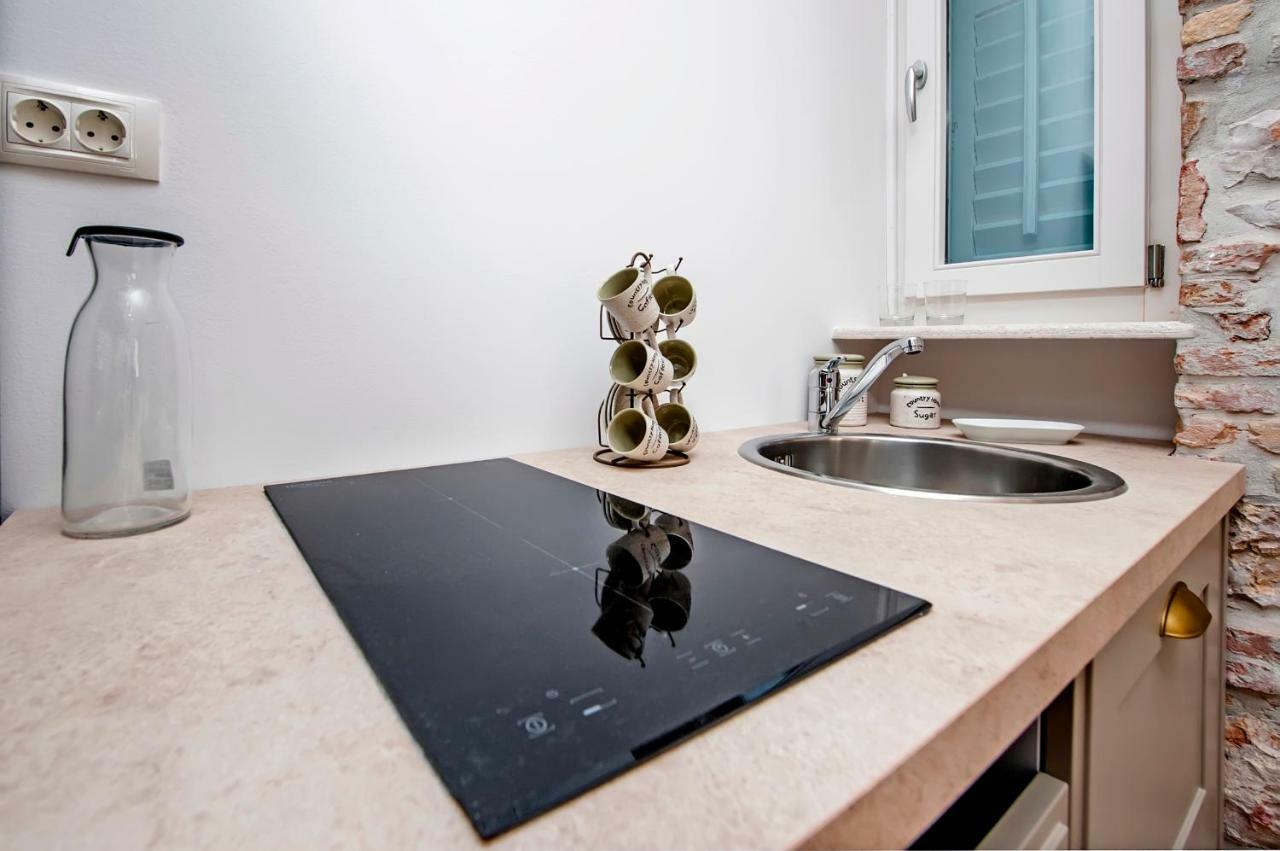 Apartments Casa Roccia Bianca Rovinj Extérieur photo