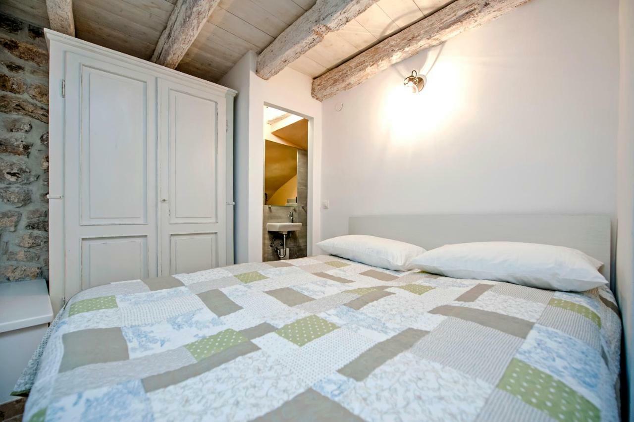 Apartments Casa Roccia Bianca Rovinj Extérieur photo