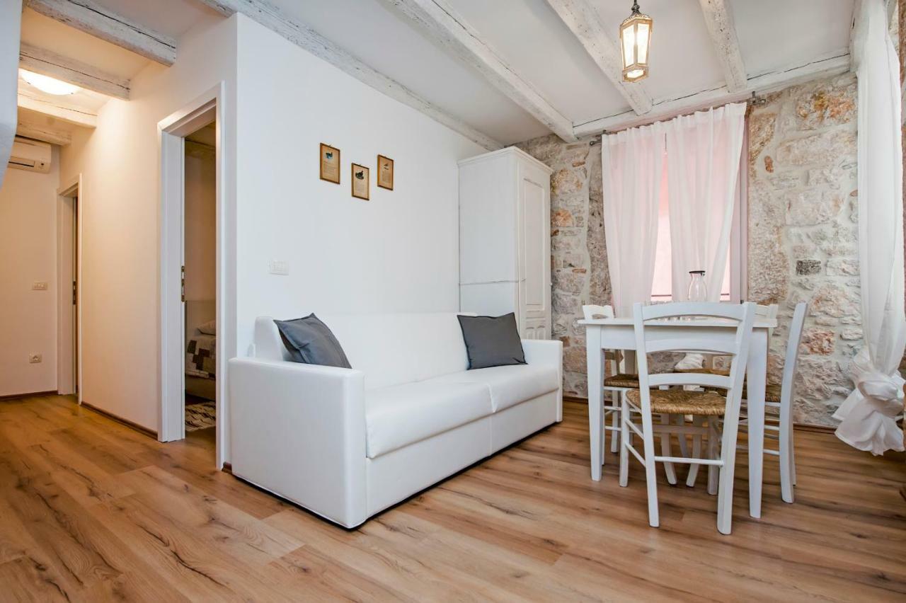 Apartments Casa Roccia Bianca Rovinj Extérieur photo